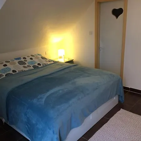 Appartement F2 Au Plaisir Colmar Exterior photo